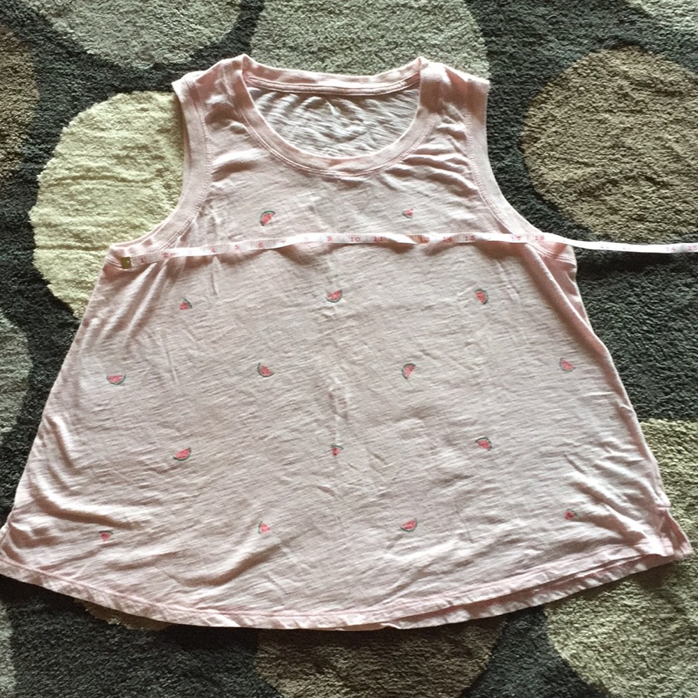 Women’s gap size large watermelon tank